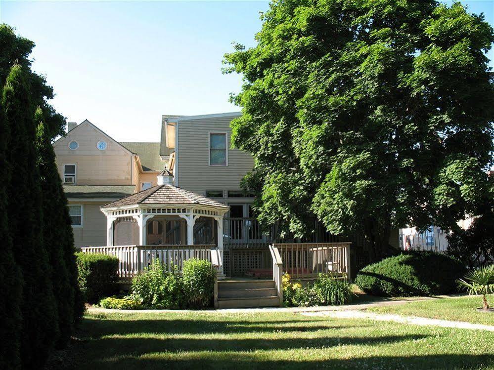 J. D. Thompson Inn Bed And Breakfast Tuckerton Exterior photo